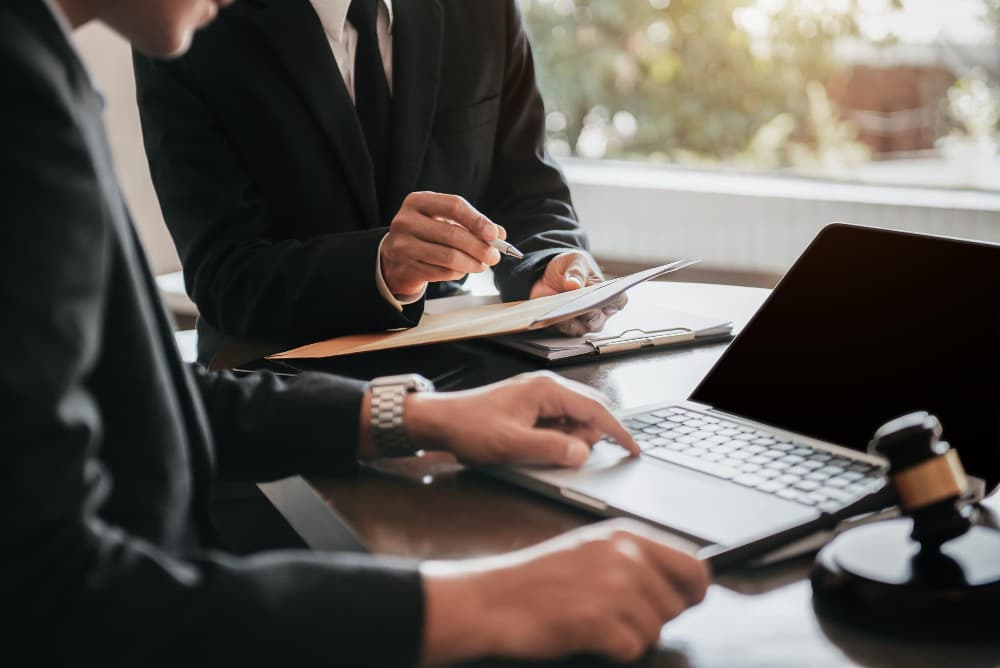 Why Having a Lawyer Matters in Contract Negotiations